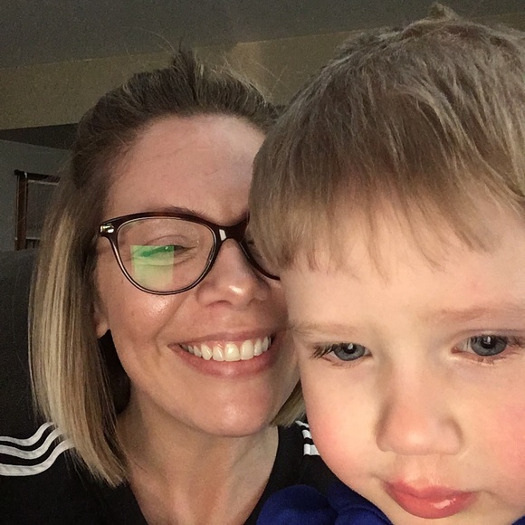 Meet your Posher, Melissa - Picture 1 of 1